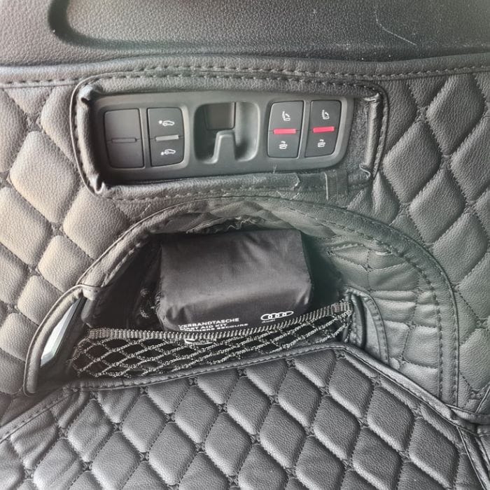 CarLux™ Complete Floor Protection Set: 3D Boot Liner and Car Mats For Your Land Rover